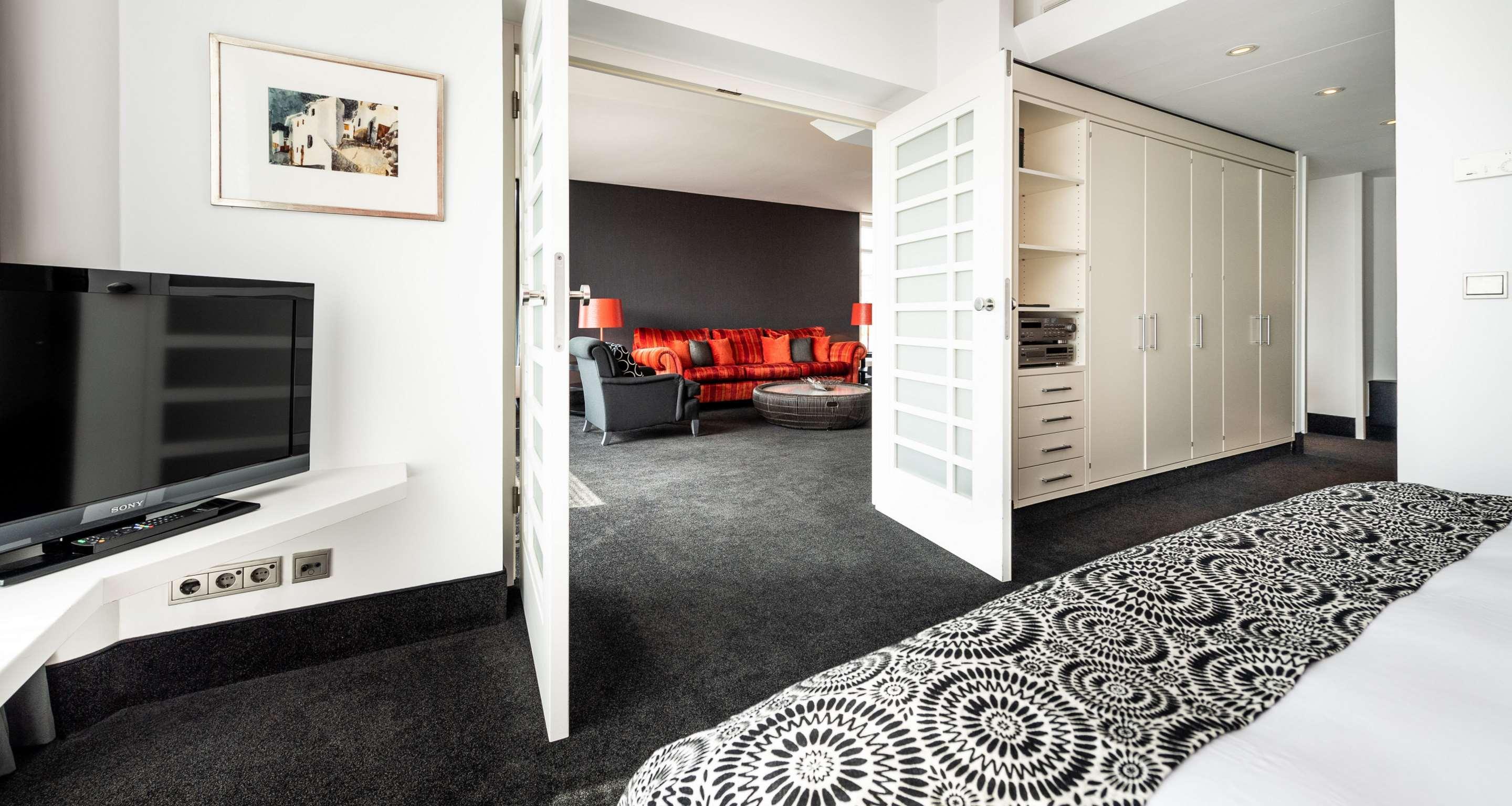 THE MADISON Hotel Hamburg Bagian luar foto