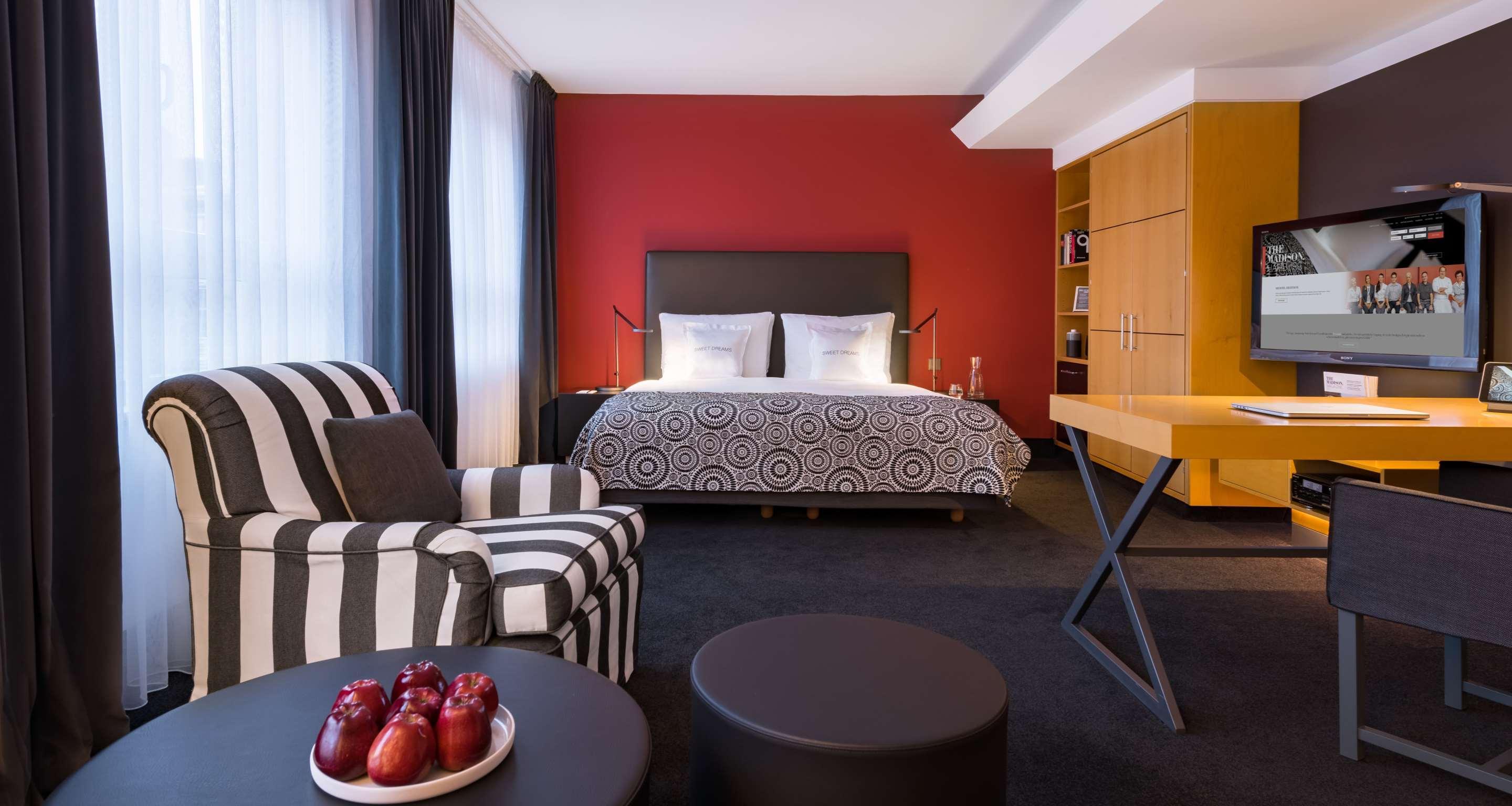 THE MADISON Hotel Hamburg Bagian luar foto