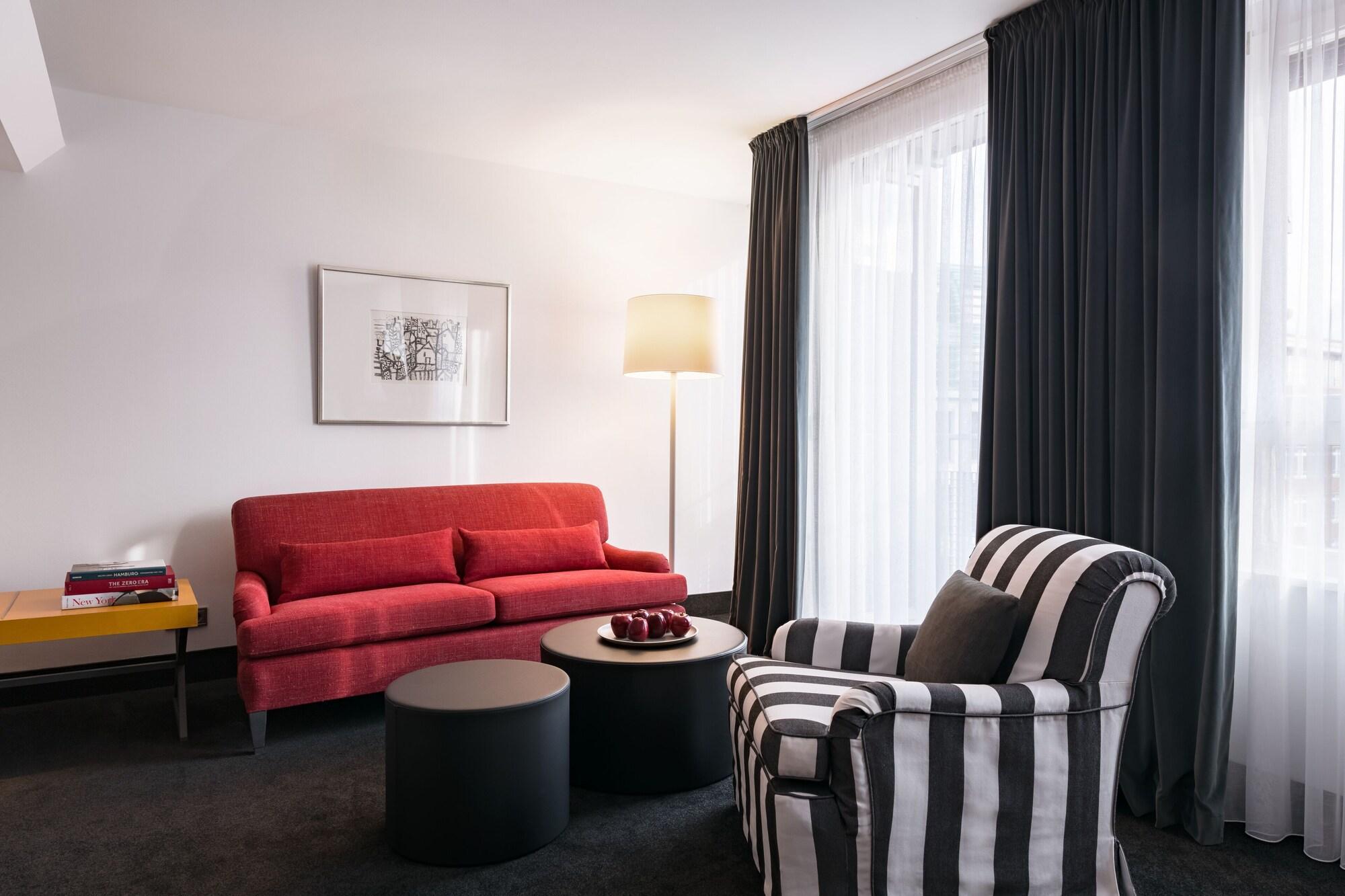 THE MADISON Hotel Hamburg Bagian luar foto