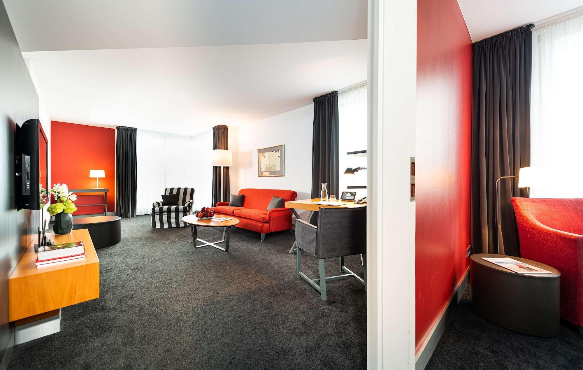 THE MADISON Hotel Hamburg Bagian luar foto