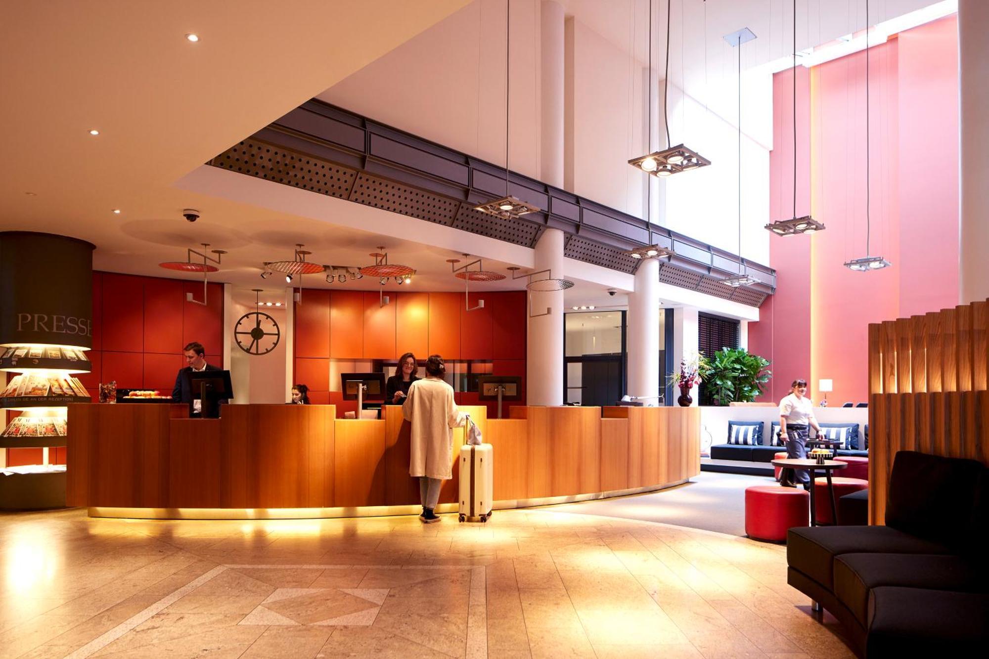 THE MADISON Hotel Hamburg Bagian luar foto