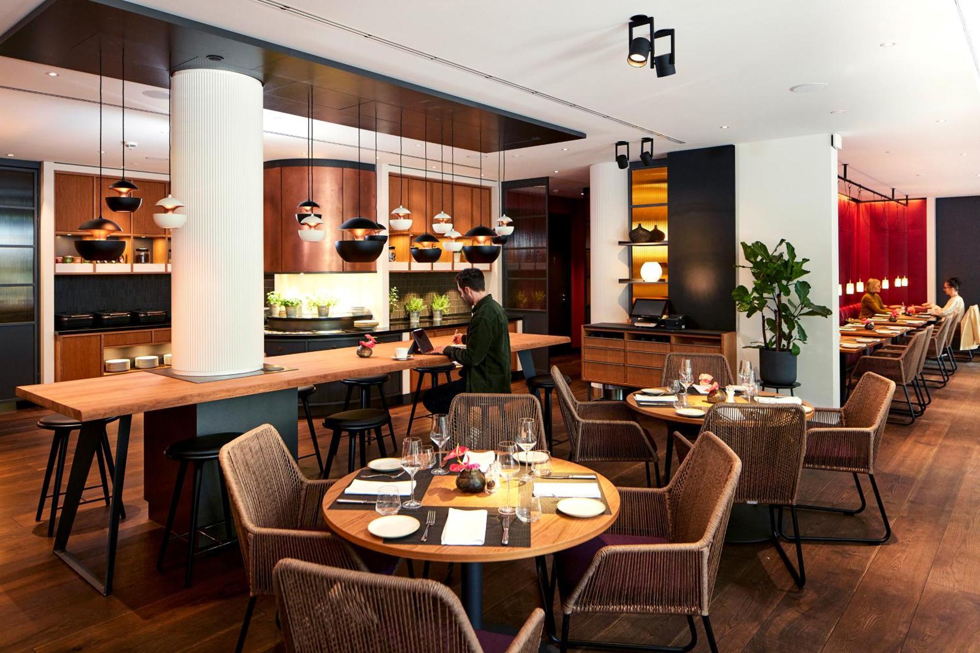 THE MADISON Hotel Hamburg Bagian luar foto